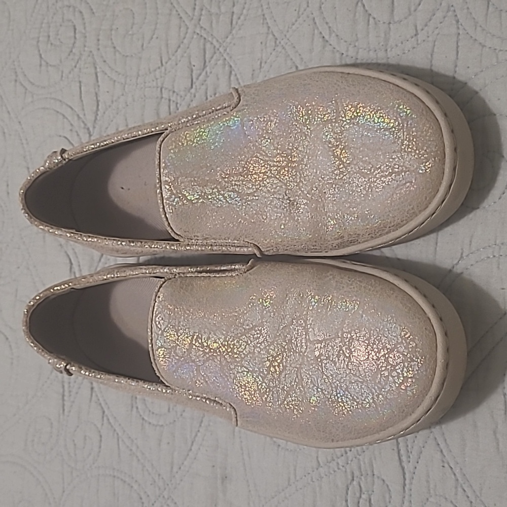 Vionic Iridescent Cream Sneakers